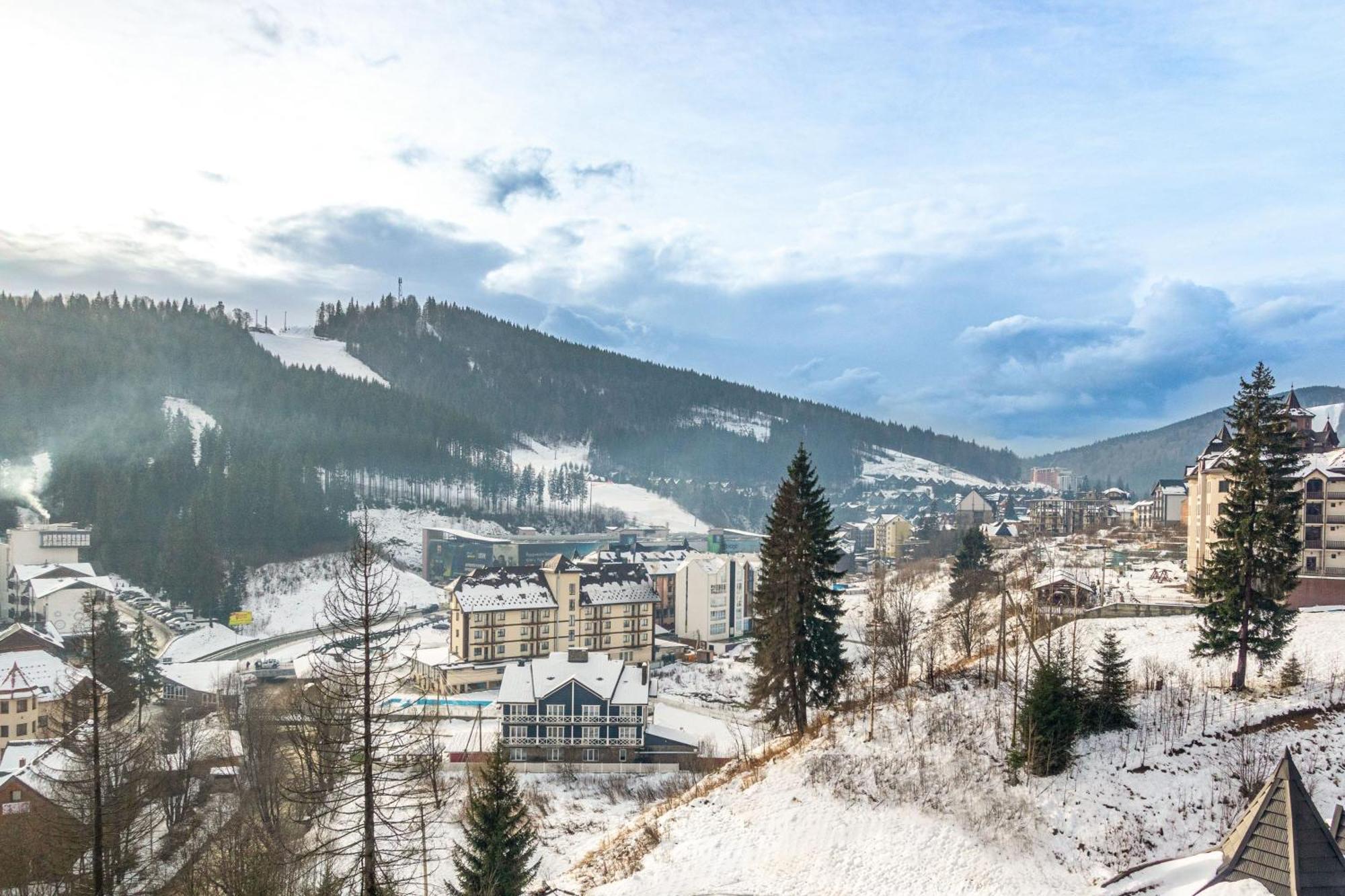 Gold Palace Wellness & Spa Boekovel Buitenkant foto