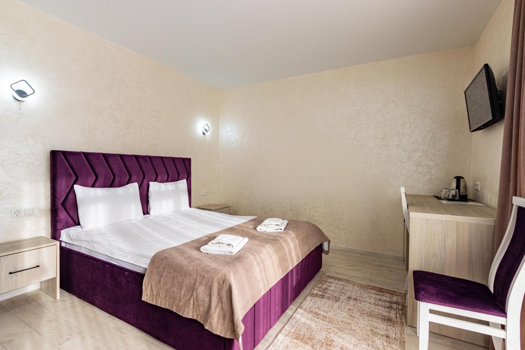Gold Palace Wellness & Spa Boekovel Buitenkant foto