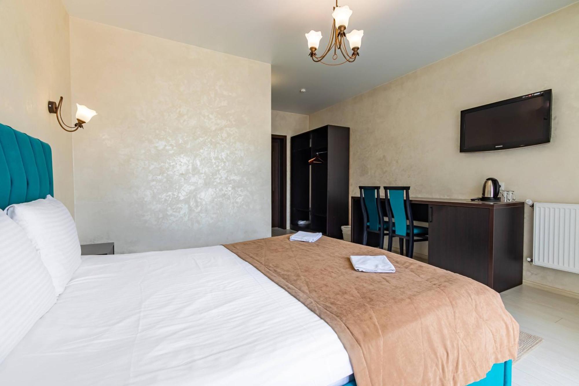 Gold Palace Wellness & Spa Boekovel Buitenkant foto