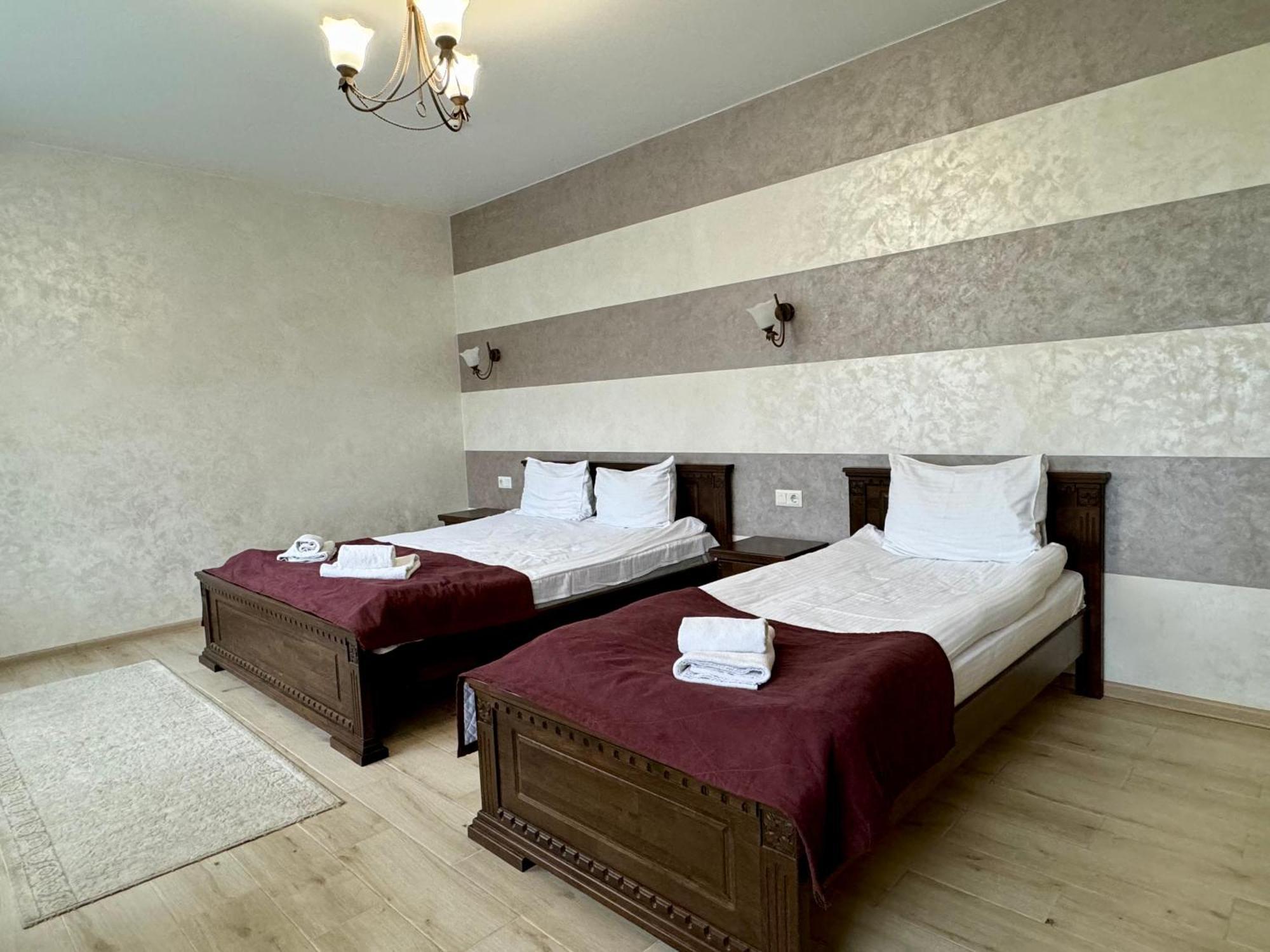 Gold Palace Wellness & Spa Boekovel Buitenkant foto