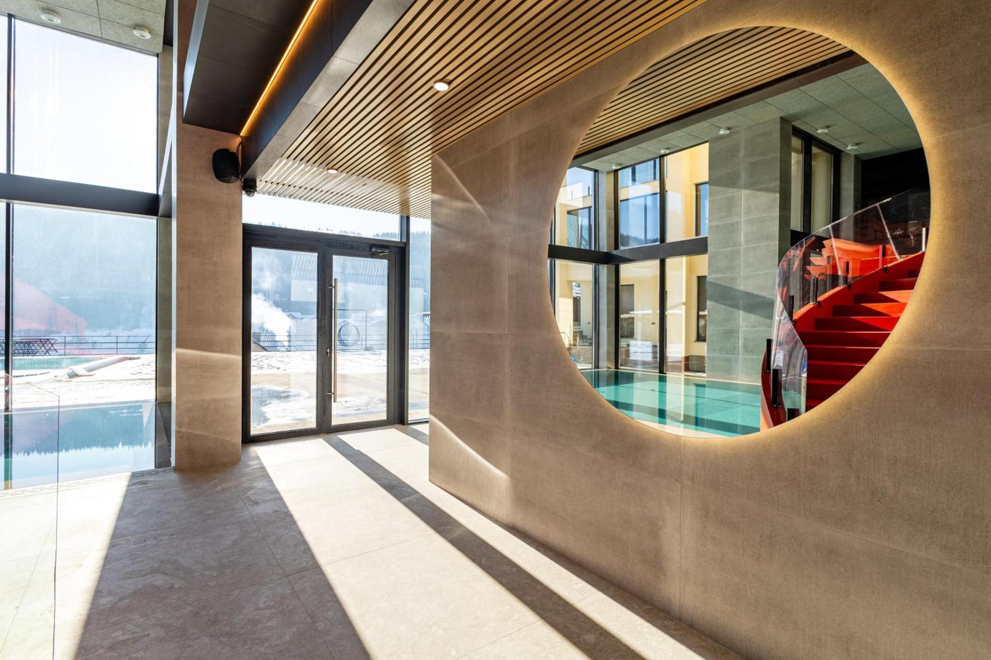 Gold Palace Wellness & Spa Boekovel Buitenkant foto