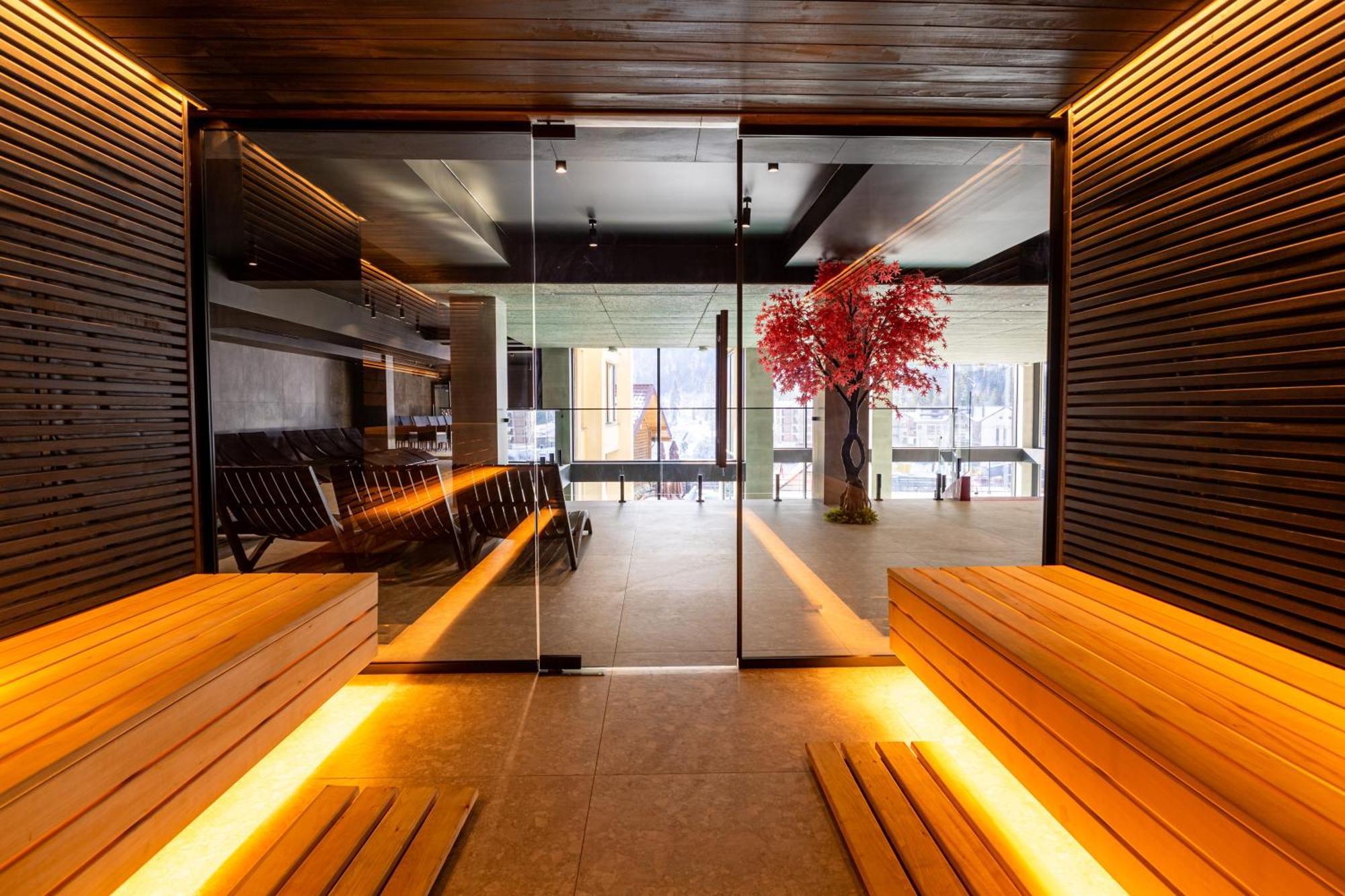 Gold Palace Wellness & Spa Boekovel Buitenkant foto
